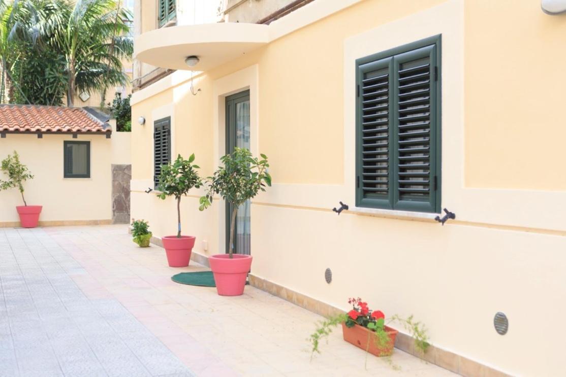 B&B Porta Della Sicilia Мессіна Номер фото